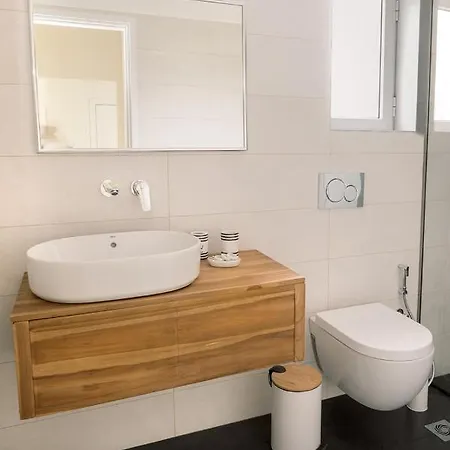 Vasilopoulos Residences - Ioni & Neso, Eliana & Melanthia *